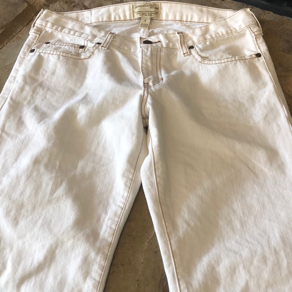 Abercrombie and Fitch White Denim Jeans size 8 - Picture 12 of 14